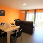 Renovado Con Terraza - Aire Acondicionado Y Garaje Privado - Es-258-12