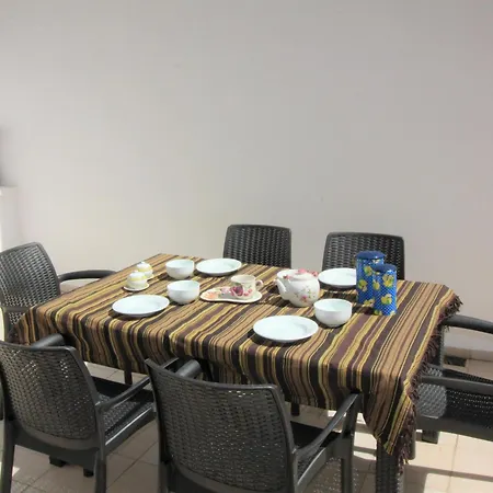 Apartament Reformado Con Vista Al Mar, 20m De La Playa, A.a., Garaje, En Centro De - Es-258-12 *